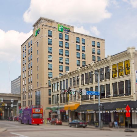 Holiday Inn Express & Suites Pittsburgh North Shore By Ihg Exterior photo