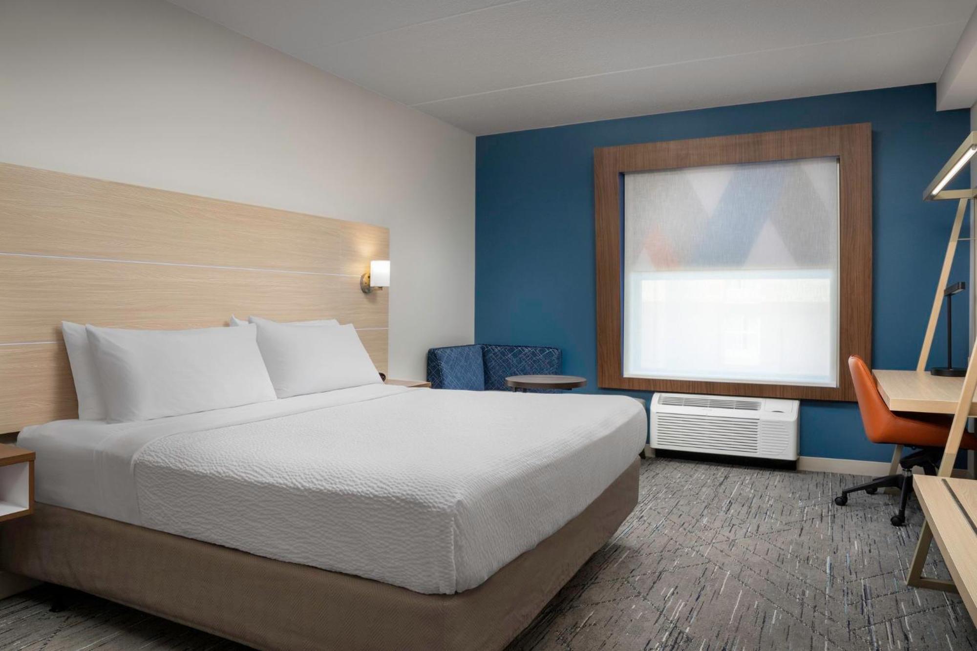 Holiday Inn Express & Suites Pittsburgh North Shore By Ihg Exterior photo